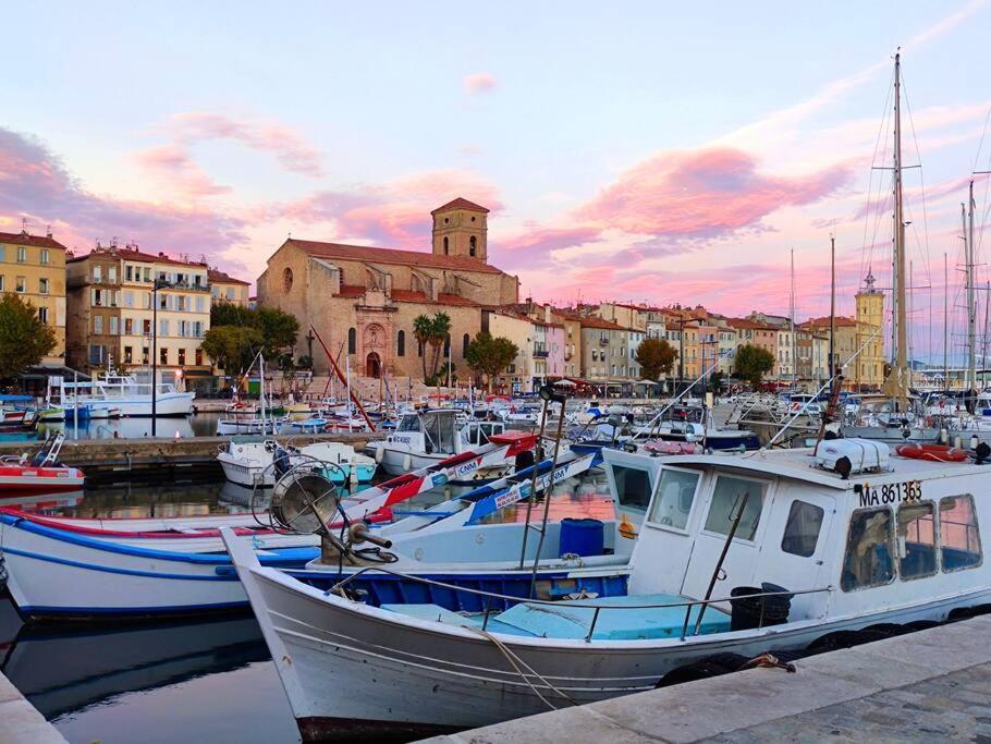Appart De Charme Plein Centre Apartment La Ciotat Bagian luar foto